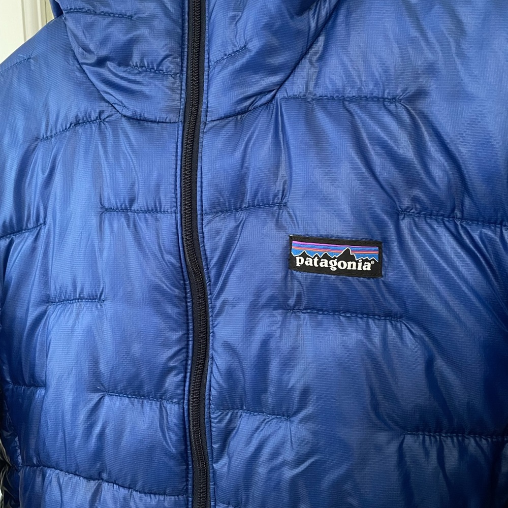 Patagonia men’s micro puff hoodie XS